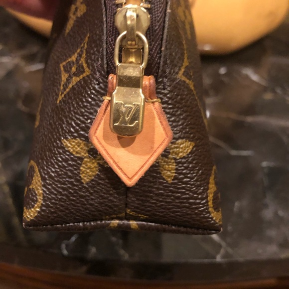 Louis Vuitton cosmetic bag - Picture 8 of 8